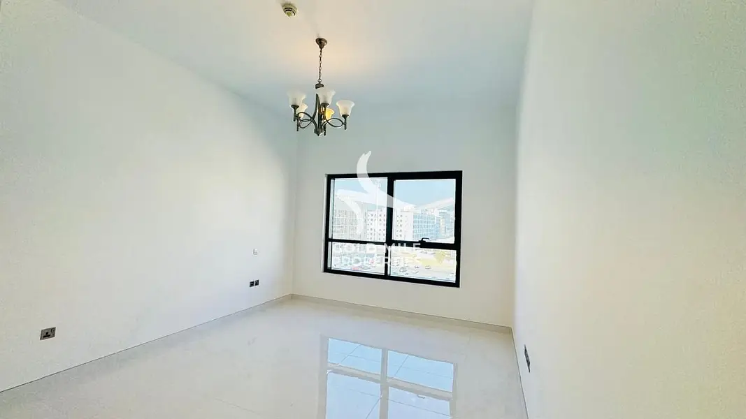 Family Residence | Close to Insurance Market | 15 Days Free