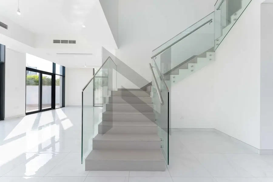 Priced to Sell | Vacant | End Unit | Exclusive