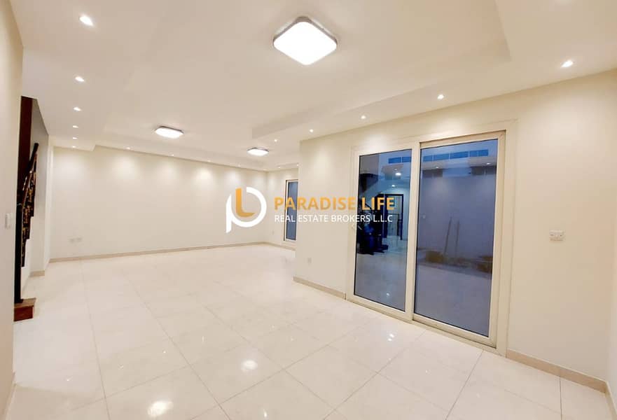 8 4bhk (7). jpg
