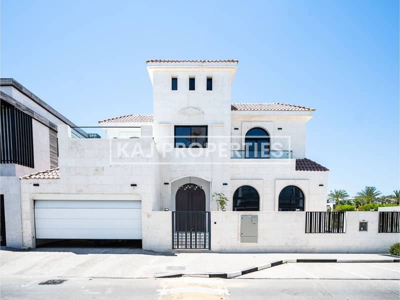 5 BED + MAID ROOM | PRIVATE POOL | LANDSCAPED GARDEN