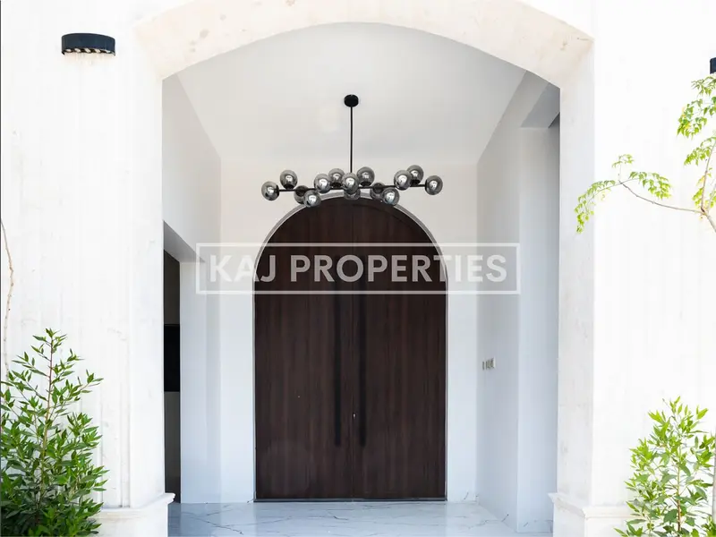 5 BED + MAID ROOM | PRIVATE POOL | LANDSCAPED GARDEN