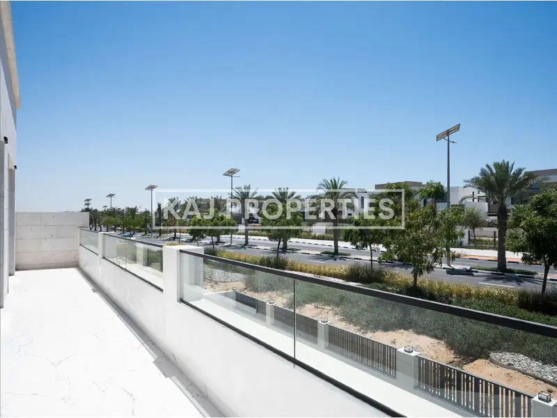 5 BED + MAID ROOM | PRIVATE POOL | LANDSCAPED GARDEN