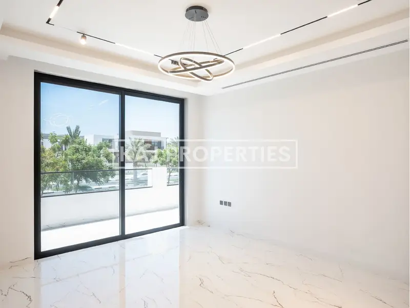 5 BED + MAID ROOM | PRIVATE POOL | LANDSCAPED GARDEN