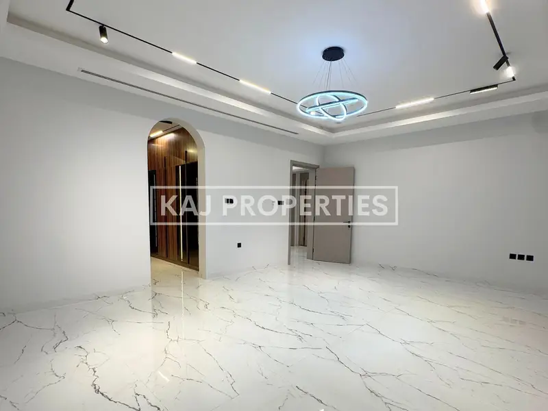 5 BED + MAID ROOM | PRIVATE POOL | LANDSCAPED GARDEN