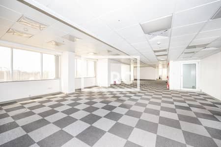 Office zum Miete in Sheikh Zayed Road, Dubai - KUM 0340 Edit