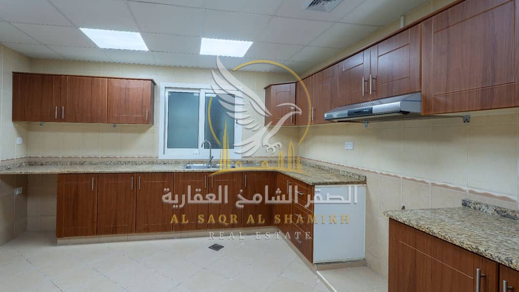 24 ثلاث-غرف-وصالة-للا-يجار-3-غرف-القصبا-الشارقة-صورة-العقار-re-001-01. jpg