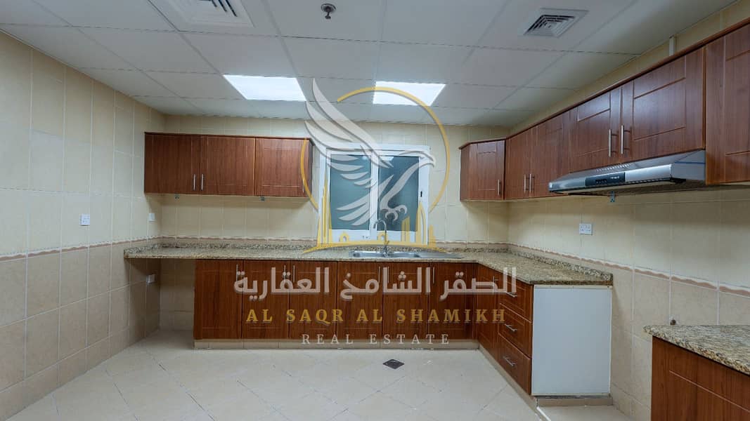 26 ثلاث-غرف-وصالة-للا-يجار-3-غرف-القصبا-الشارقة-صورة-العقار-re-001-02. jpg