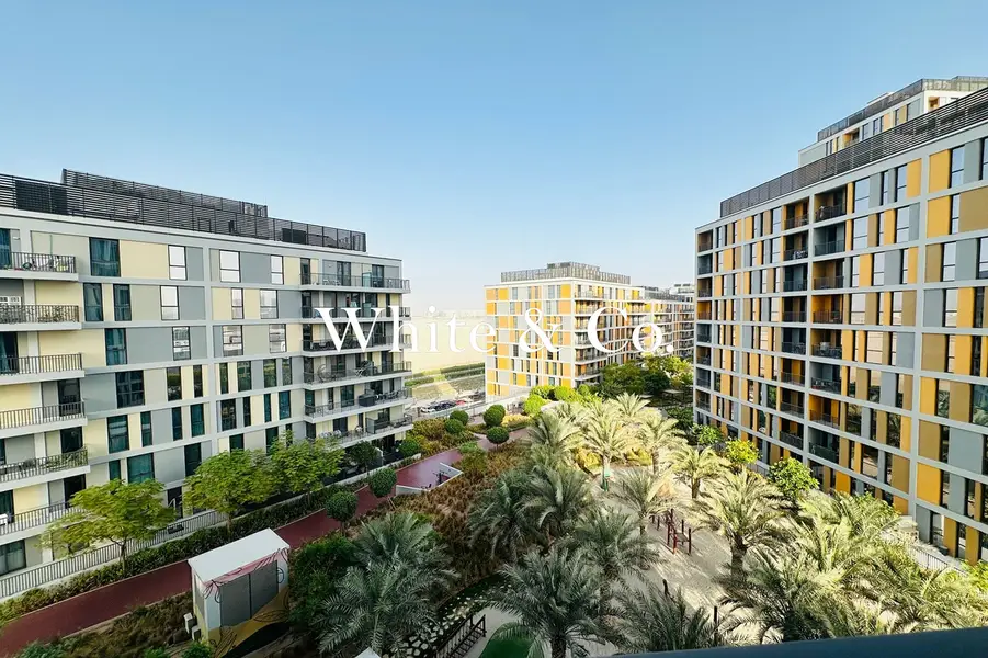 Community View | 1BR En-Suite | Mesk 1