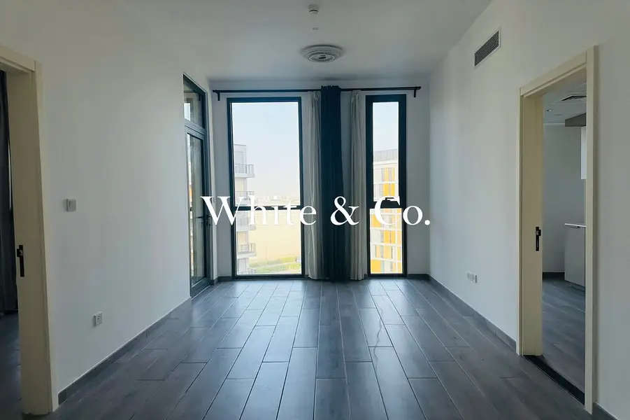 Community View | 1BR En-Suite | Mesk 1