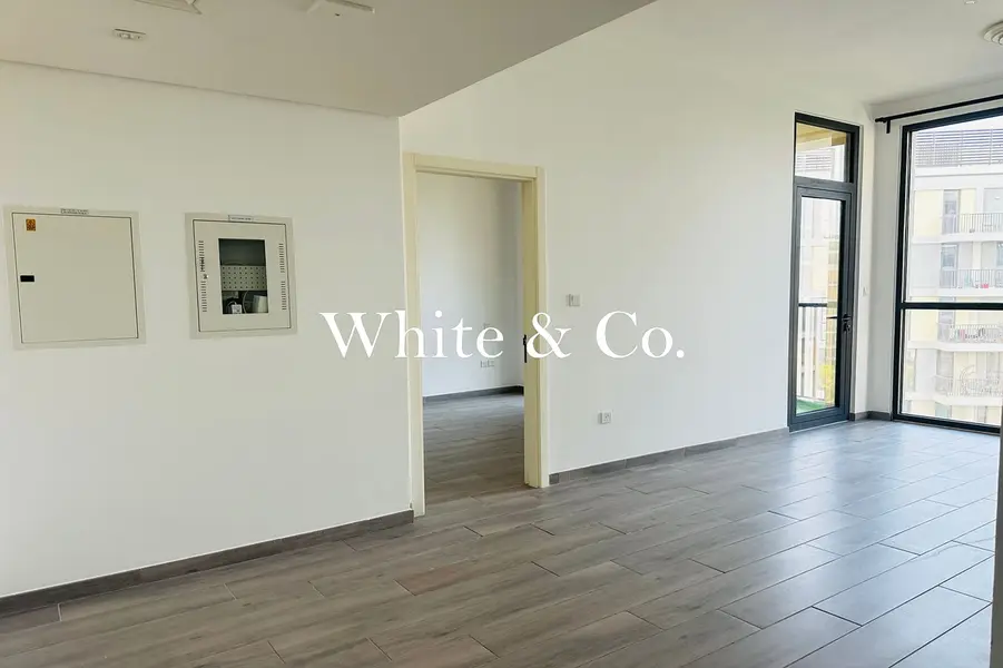 Community View | 1BR En-Suite | Mesk 1