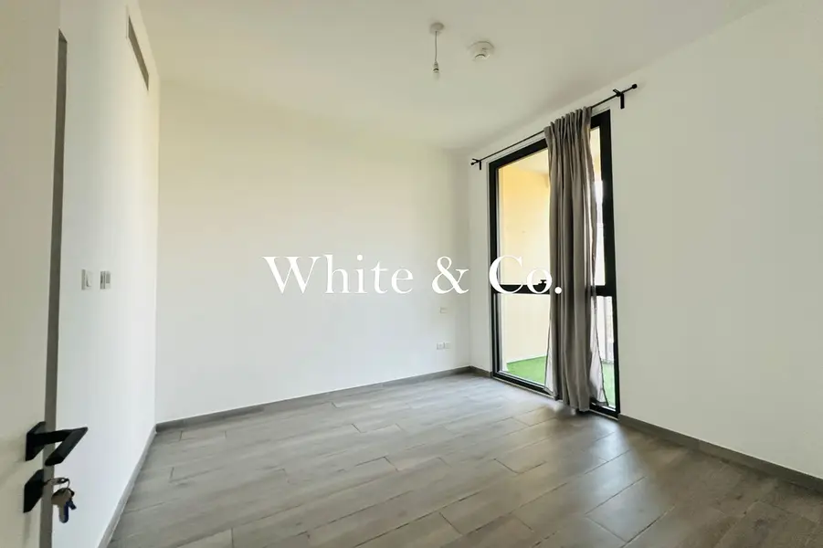 Community View | 1BR En-Suite | Mesk 1