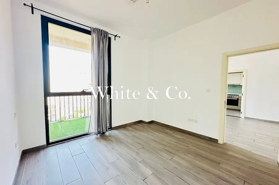 Community View | 1BR En-Suite | Mesk 1