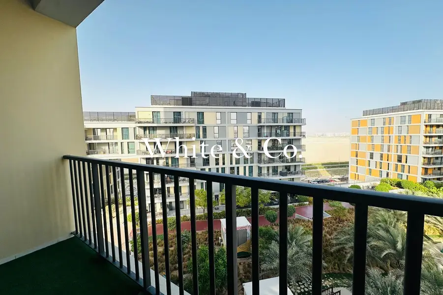 Community View | 1BR En-Suite | Mesk 1