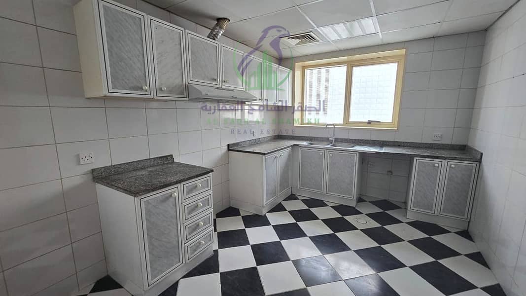 15 mhl-for-rent-alsharqh-property-08. jpg