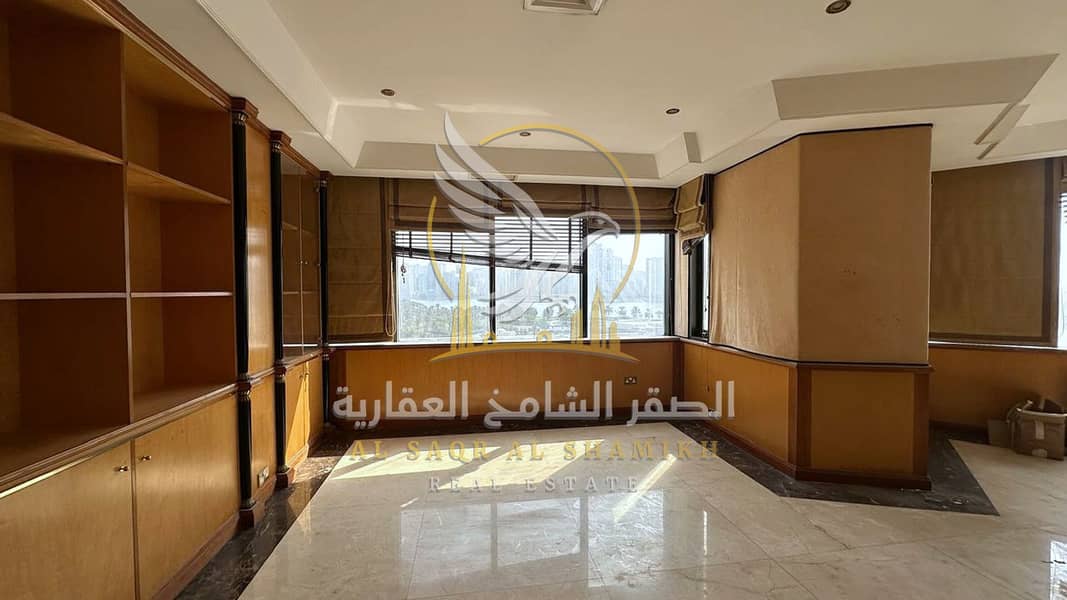8 مكتب-للا-يجار-3-غرف-المجاز-1-الشارقة-صورة-العقار-re-001-04. jpg