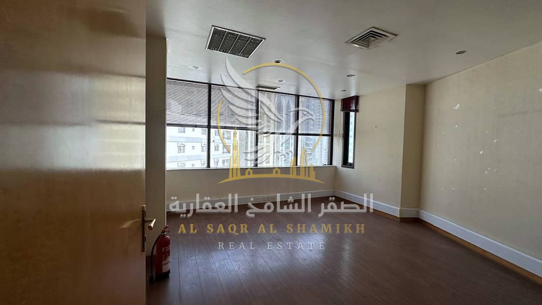 17 مكتب-للا-يجار-3-غرف-المجاز-1-الشارقة-صورة-العقار-re-001-22. jpg