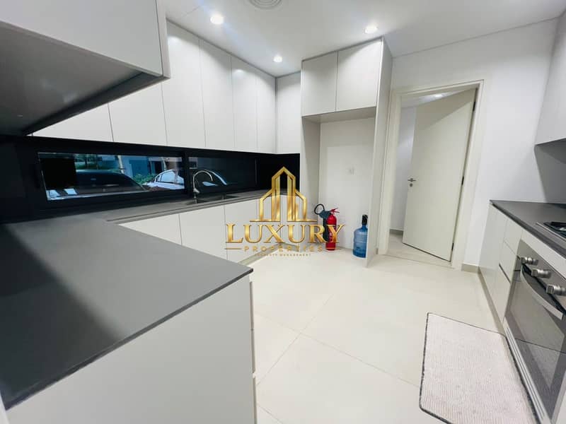 2 Corner 3BR Townhouse | All Master Bedrooms | Fully Landscaped | 3,300 Sqft | Robinia Masaa