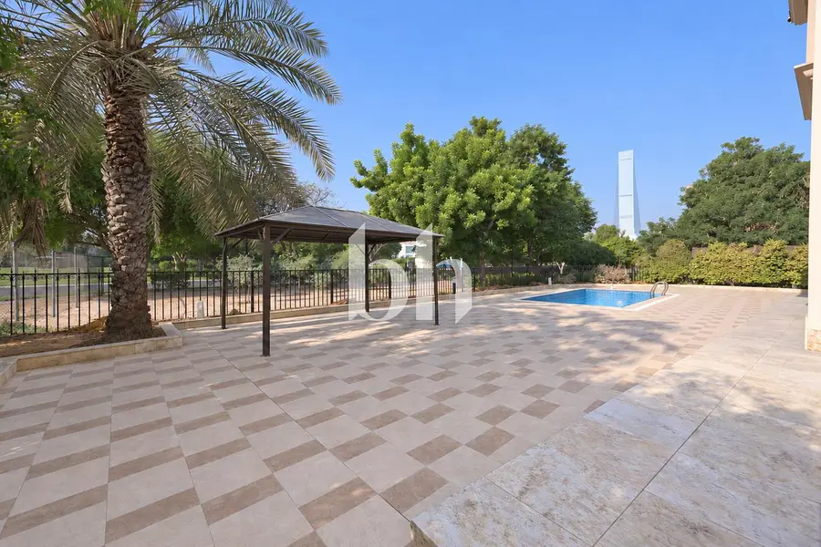 Large Corner Plot | Park Backing | Extended BUA