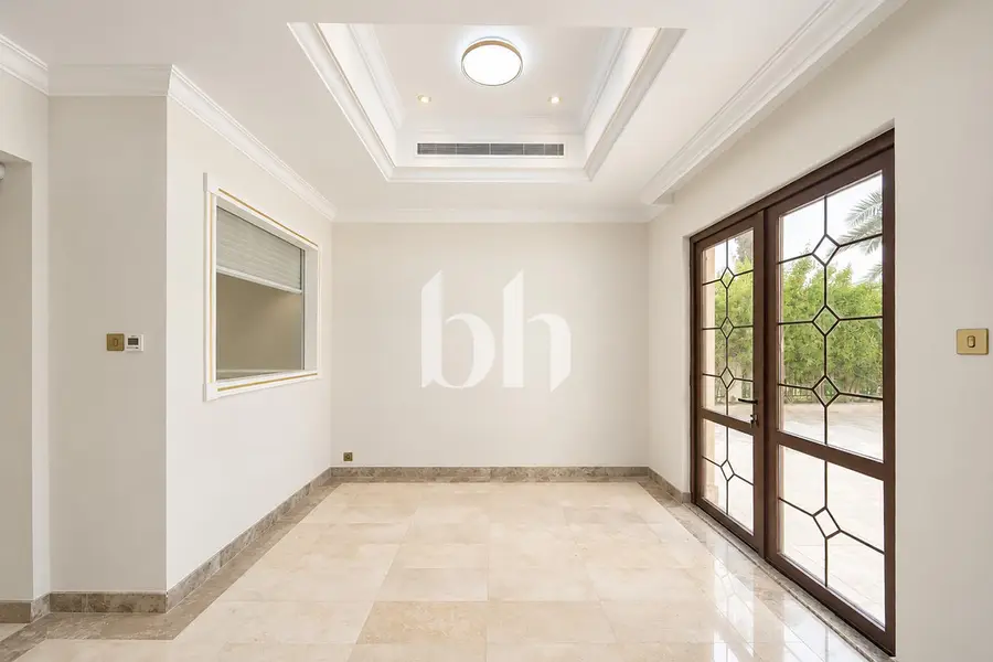 Large Corner Plot | Park Backing | Extended BUA
