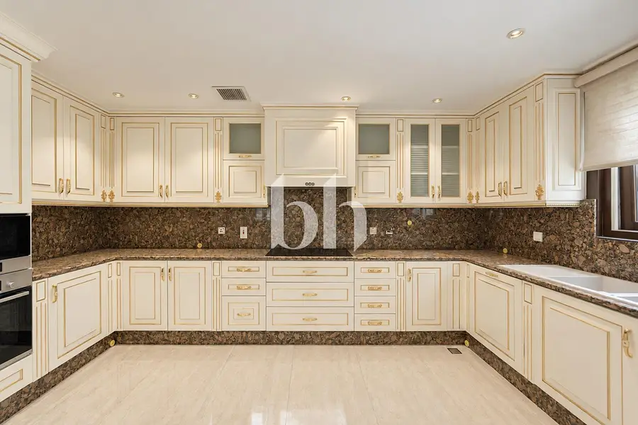Large Corner Plot | Park Backing | Extended BUA