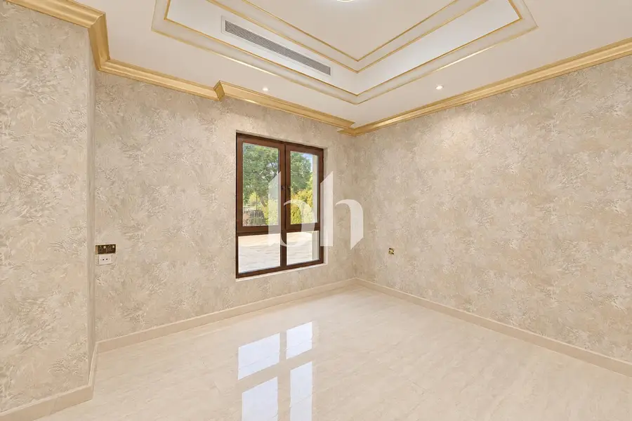 Large Corner Plot | Park Backing | Extended BUA
