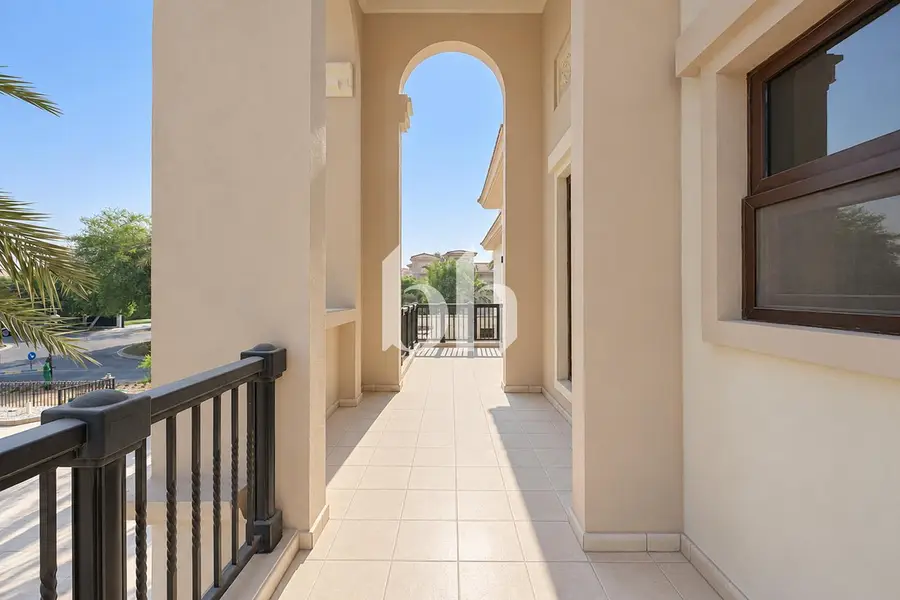 Large Corner Plot | Park Backing | Extended BUA