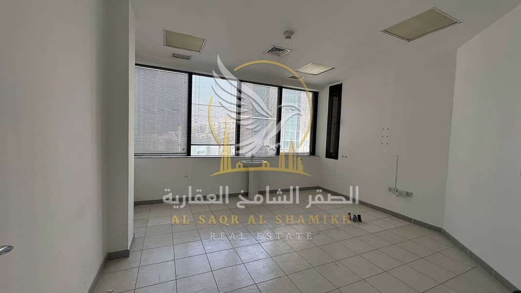 4 مكتب-للا-يجار-3-غرف-المجاز-1-الشارقة-صورة-العقار-re-001-12. jpg