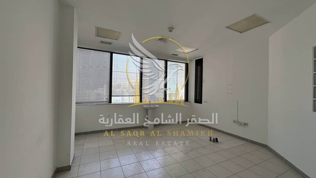 6 مكتب-للا-يجار-3-غرف-المجاز-1-الشارقة-صورة-العقار-re-001-15. jpg
