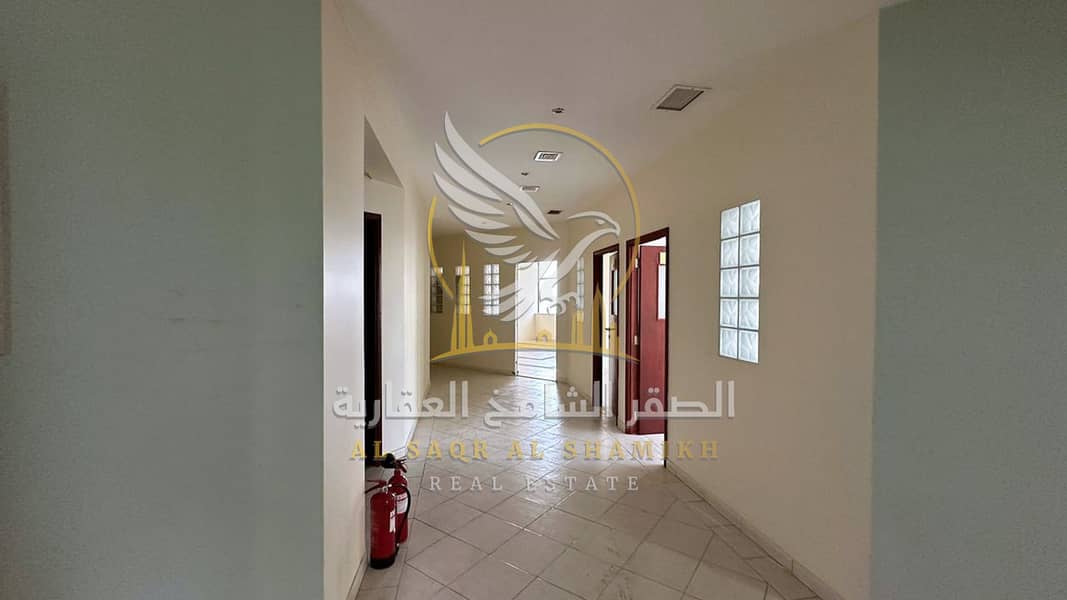 8 مكتب-للا-يجار-3-غرف-المجاز-1-الشارقة-صورة-العقار-re-001-01. jpg