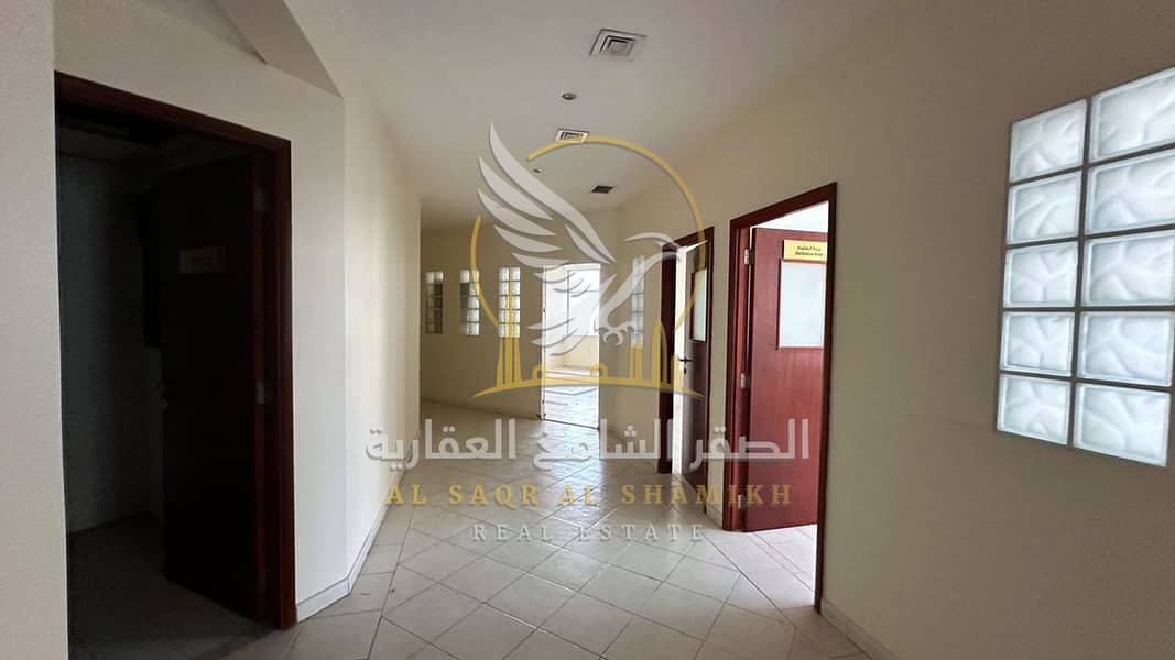 11 مكتب-للا-يجار-3-غرف-المجاز-1-الشارقة-صورة-العقار-re-001-04. jpg