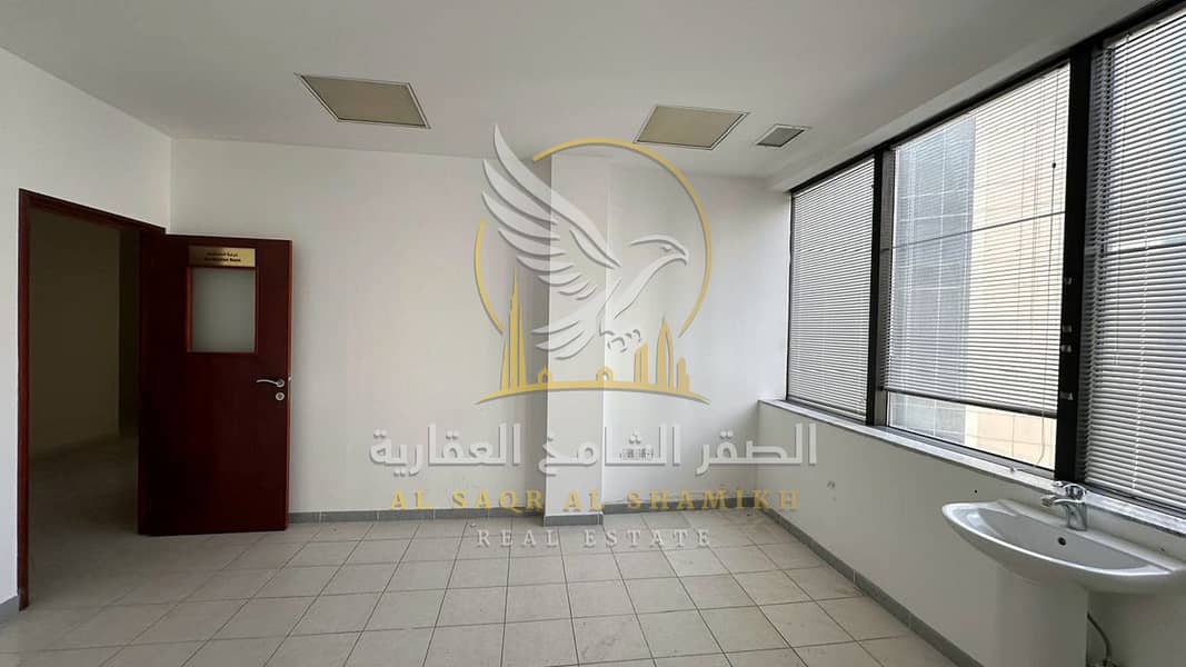 17 مكتب-للا-يجار-3-غرف-المجاز-1-الشارقة-صورة-العقار-re-001-18. jpg
