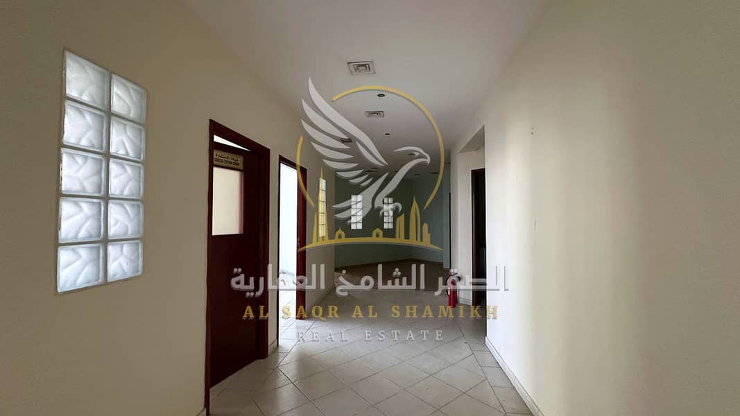30 مكتب-للا-يجار-3-غرف-المجاز-1-الشارقة-صورة-العقار-re-001-32. jpg