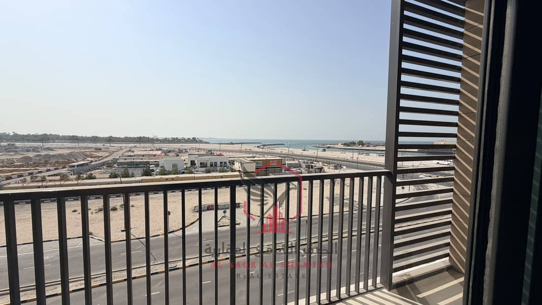 2 5a8e7f93-b6a3-49b7-8b2f-812c2f25c4d3. jpg