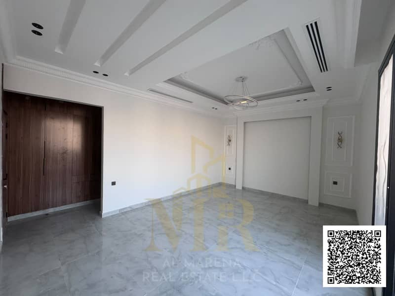 30 WhatsApp Image 2026-10-25 at 9.56. 17 AM (15)-watermark. jpg