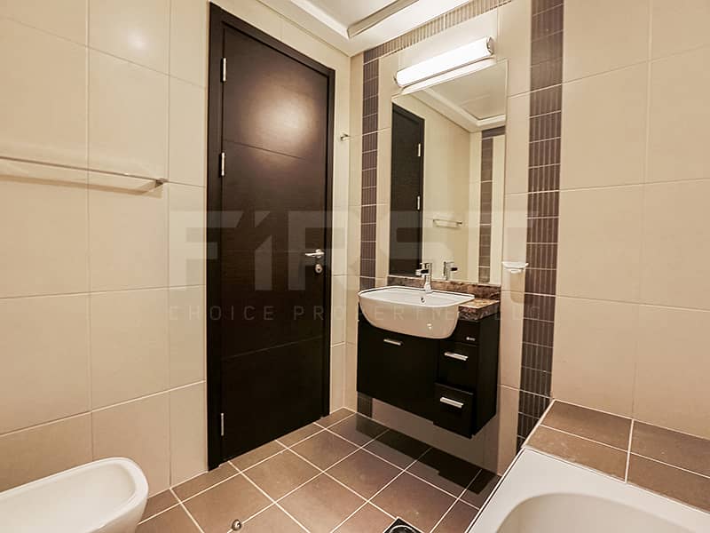 12 2BR Apt Mangrove Place Shmas Abu Dhabi Al Reem Island Abu Dhabi UAE (11). jpg