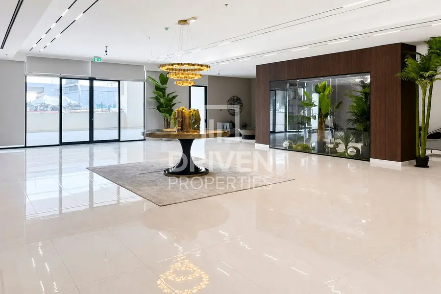 Brand New Unit | Vacant Apt with Maid's Room