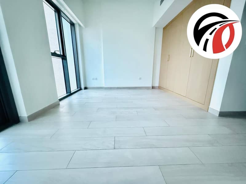 Bright Studio | Spacious Layout || Kitchen Appliances || 45k only