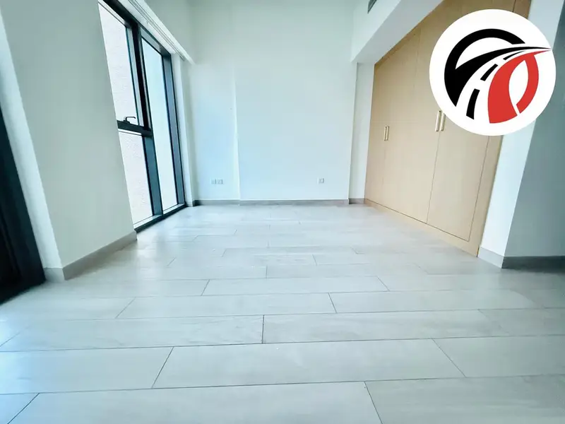 Bright Studio | Spacious Layout || Kitchen Appliances || 45k only