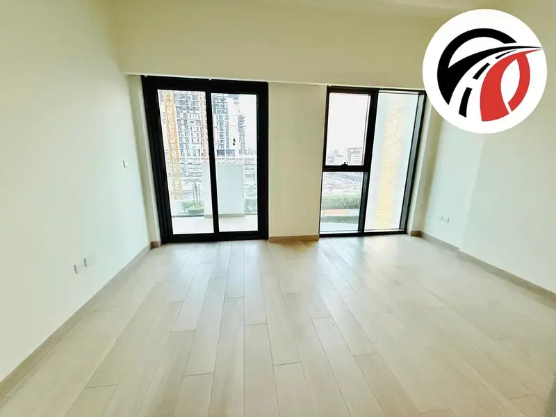Bright Studio | Spacious Layout || Kitchen Appliances || 45k only