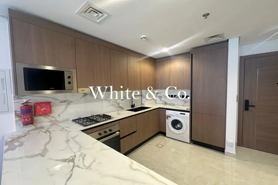 1 BED + STUDY | CHILLER FREE | SPACIOUS