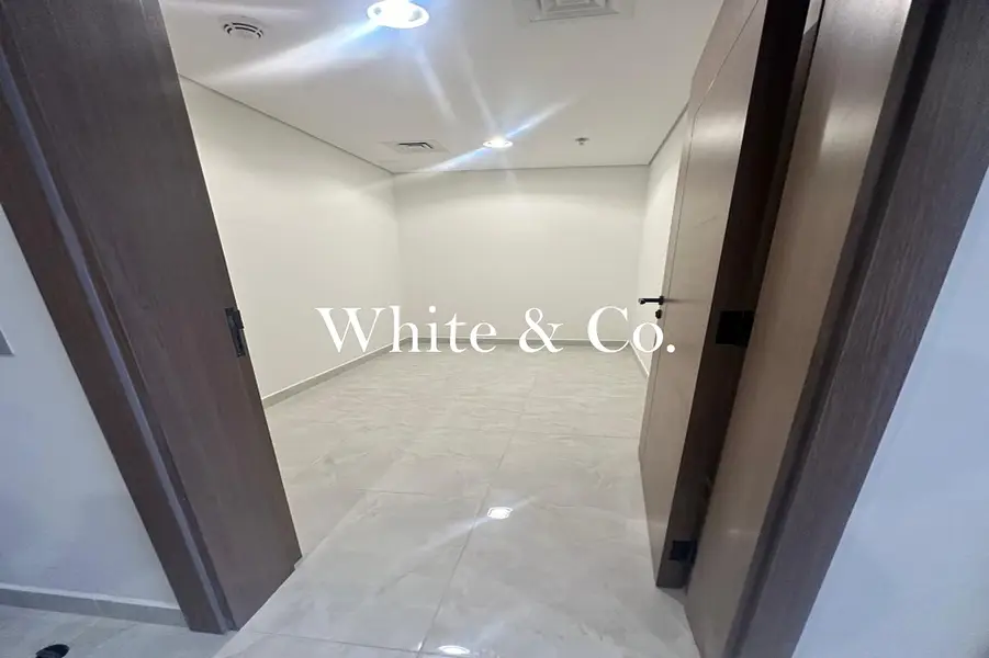 1 BED + STUDY | CHILLER FREE | SPACIOUS