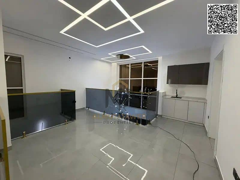 12 batch_875463376-800x600. webp