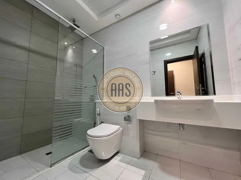 1St floor 1~ bedroom With terrace < Spacious Apartment < Hot location > With All amen ties