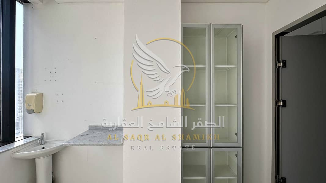 21 مكتب-للا-يجار-3-غرف-المجاز-1-الشارقة-صورة-العقار-re-001-15. jpg