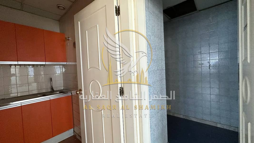 37 مكتب-للا-يجار-3-غرف-المجاز-1-الشارقة-صورة-العقار-re-001-05. jpg