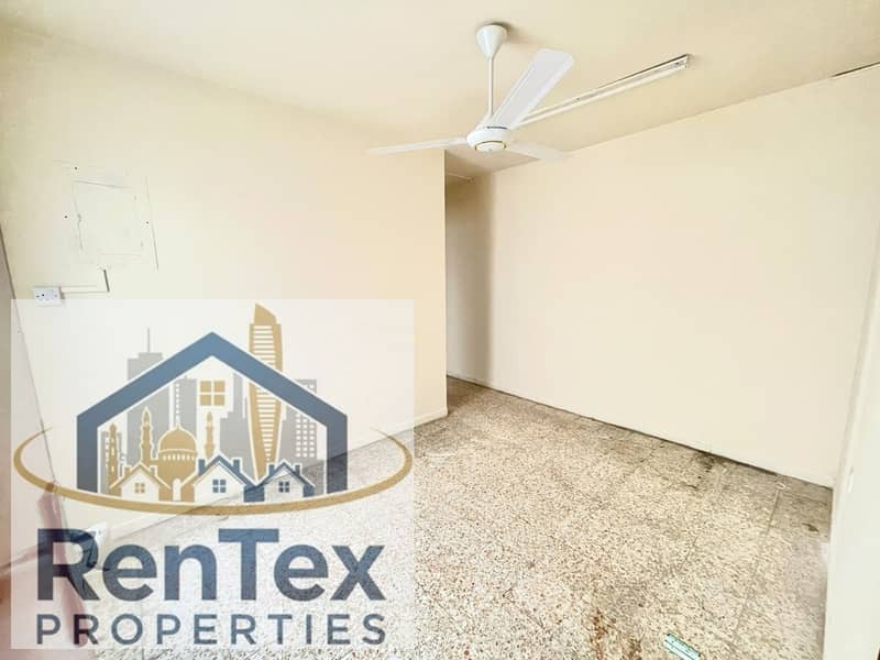 13 990a0e8d-94ef-4883-a0db-979d0c419684. jpeg