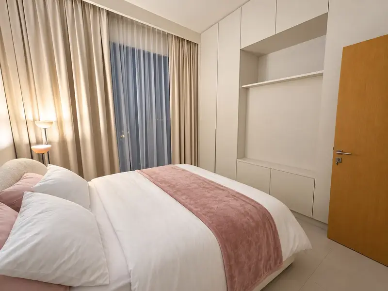 Vacant | Villa view | Direct access to the park