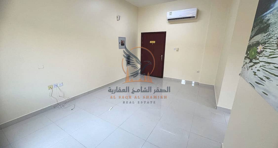 4 apartment-for-rent-property-02. jpg