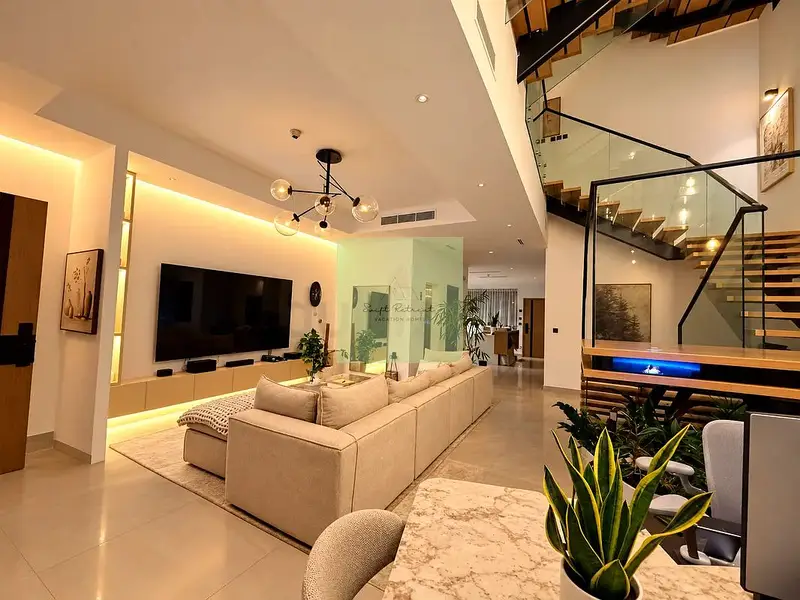 Upgraded 4BR + Maid’s | Private Gym & Lift | 12 Cheques