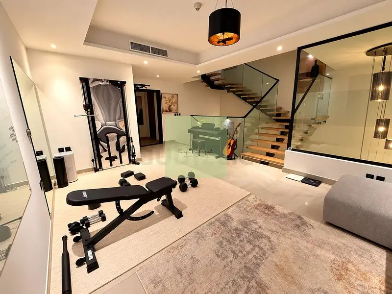 Upgraded 4BR + Maid’s | Private Gym & Lift | 12 Cheques